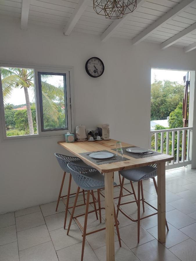 Grand Studio Plein De Charme Sainte-Anne  Ngoại thất bức ảnh
