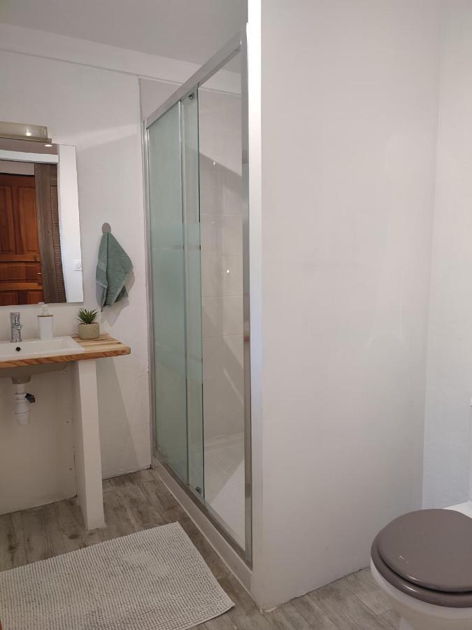 Grand Studio Plein De Charme Sainte-Anne  Ngoại thất bức ảnh