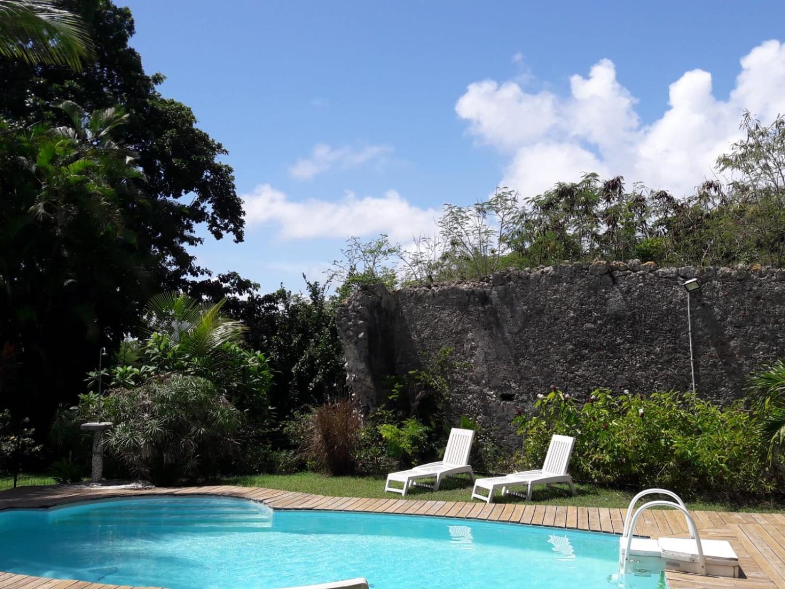 Grand Studio Plein De Charme Sainte-Anne  Ngoại thất bức ảnh